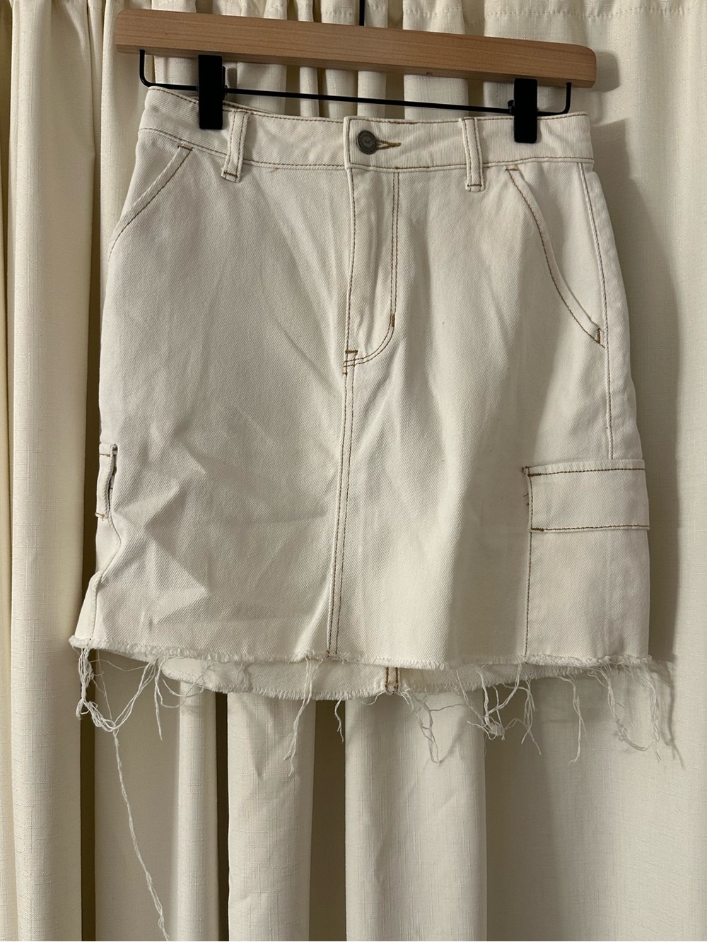 Hollister skirt